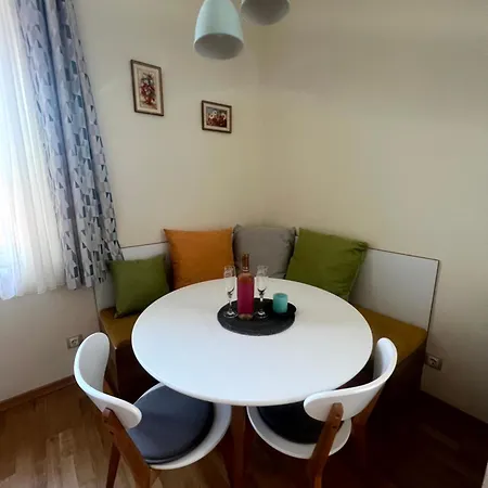 Sea Vibes - Modern Near The & Center, Appartement