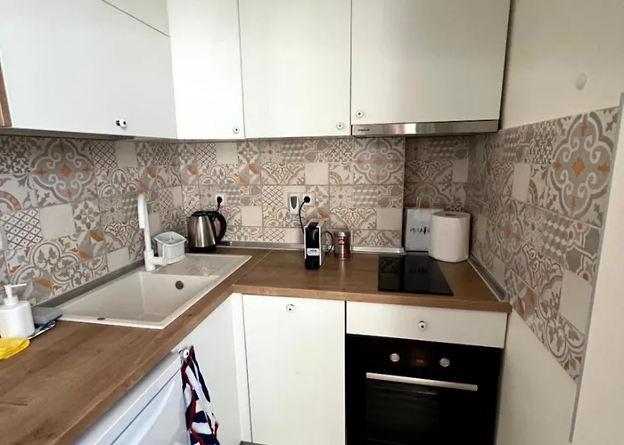 Sea Vibes - Modern Near The & Center, Apartament Burgas